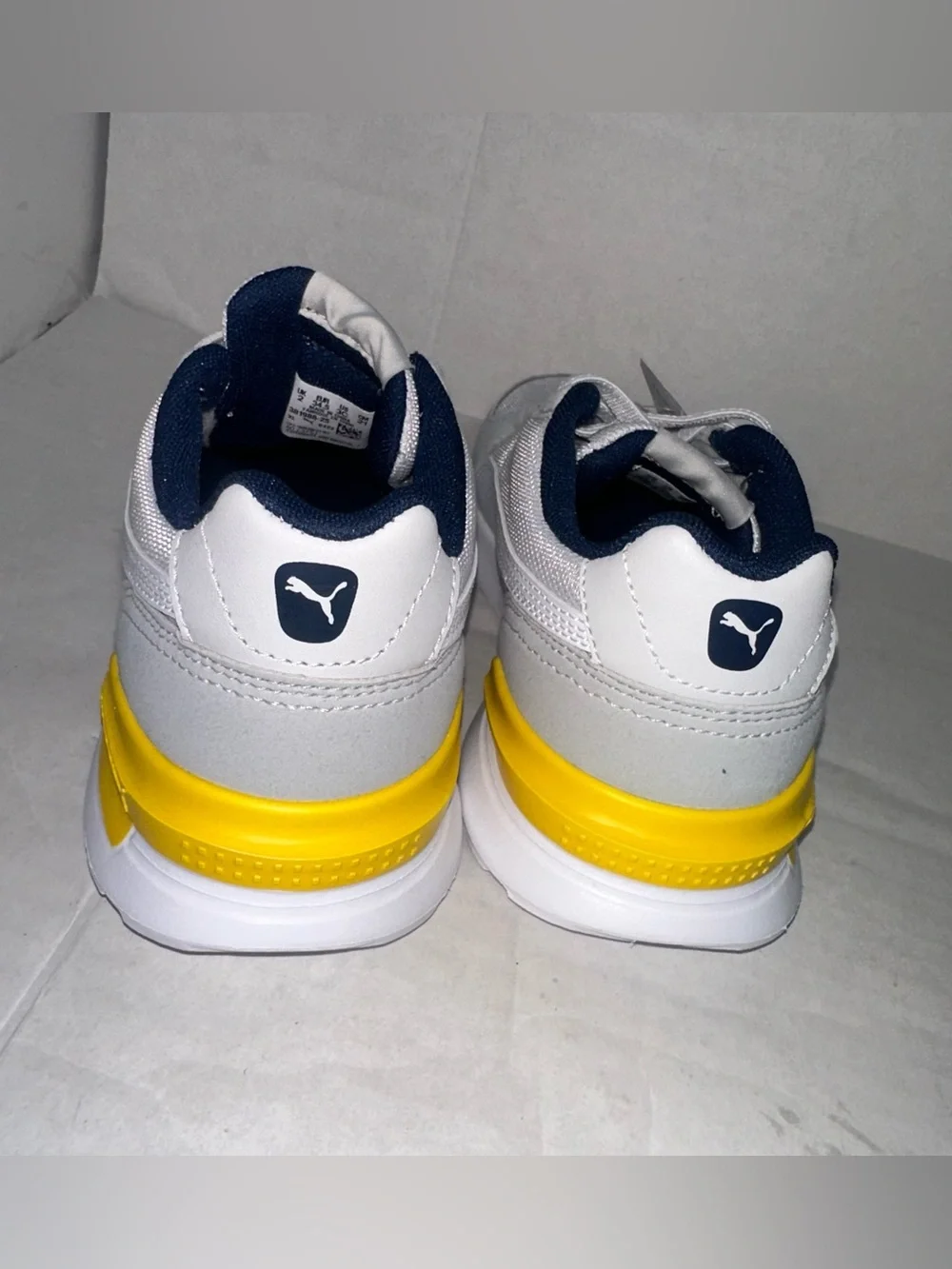 Puma toddler kids running shoes US Sz 2 soft foam optimal comfort 381988-25 NWT